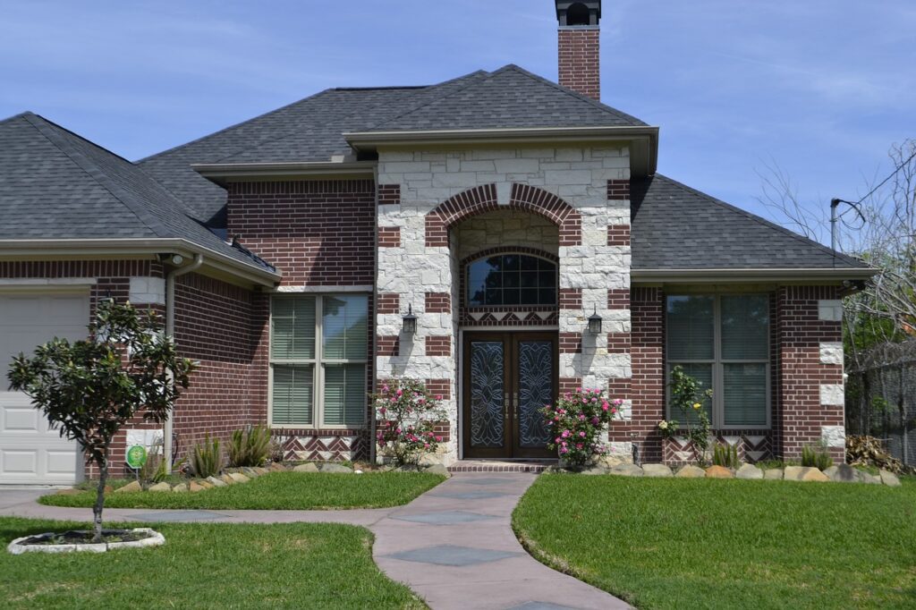 Featured image of Crestwood Houston Homes for Sale Community Guide Page